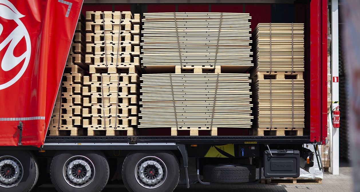 Delivery-combined Picture
